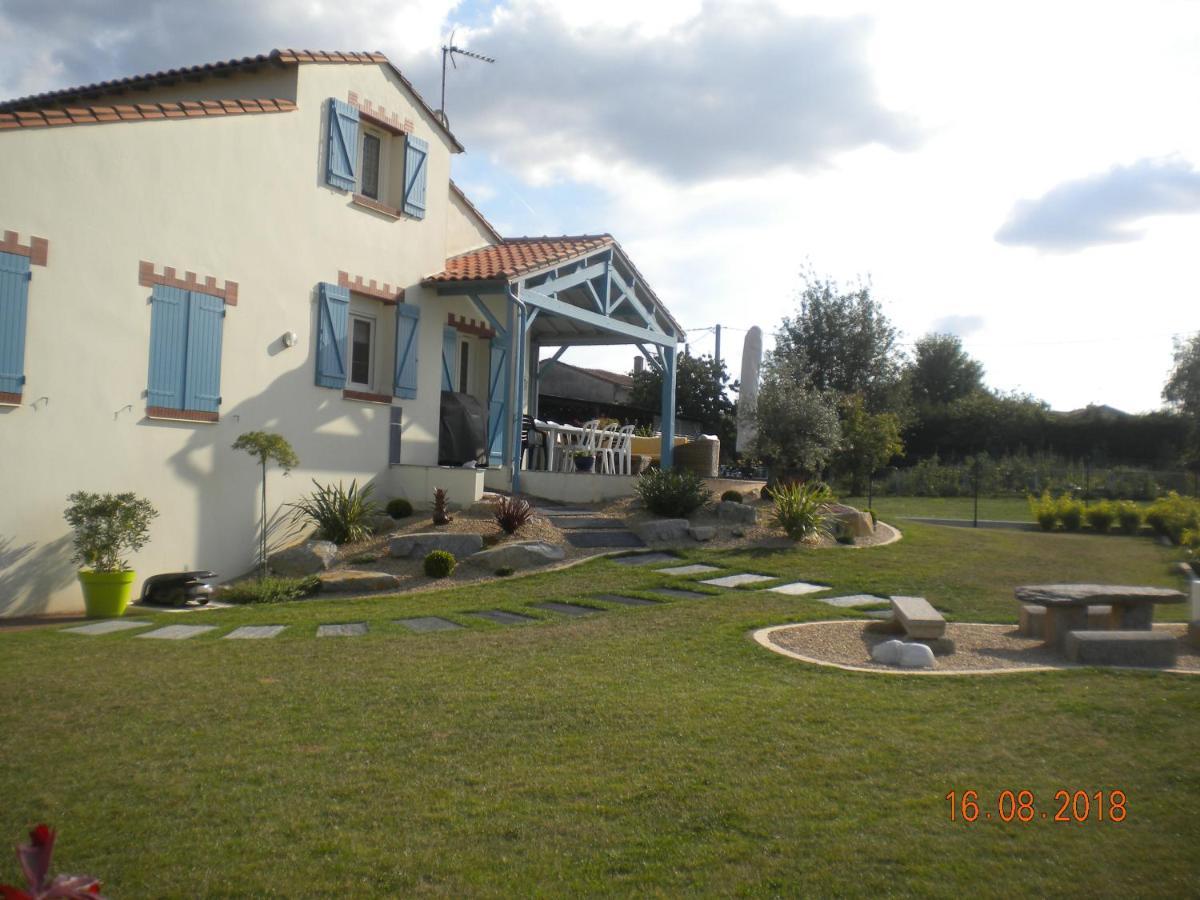 Chambres D'Hotes Au Coeur Du Vignoble Saint-Christophe-la-Couperie Exterior photo