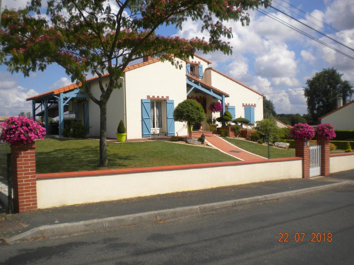 Chambres D'Hotes Au Coeur Du Vignoble Saint-Christophe-la-Couperie Exterior photo